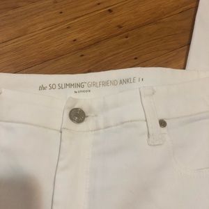 Chico’s So Slimming Girlfriend Ankle pants